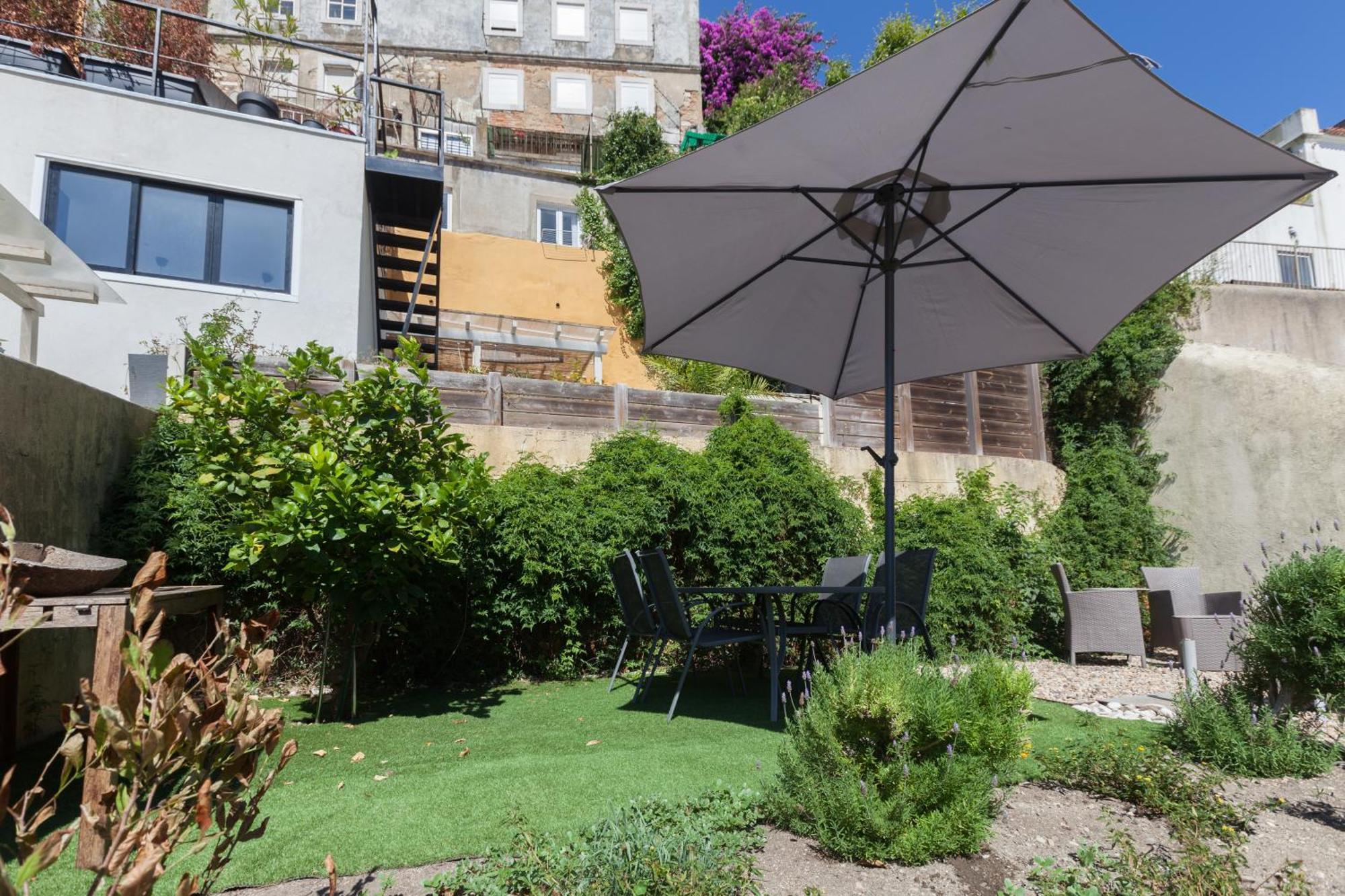 Ferienwohnung Flh Castle Duplex With Terrace Lissabon Exterior foto